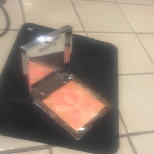 Sisley-Paris Radiant Peach Blush